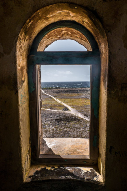 klein curacao blick aus leuchtturmfenster